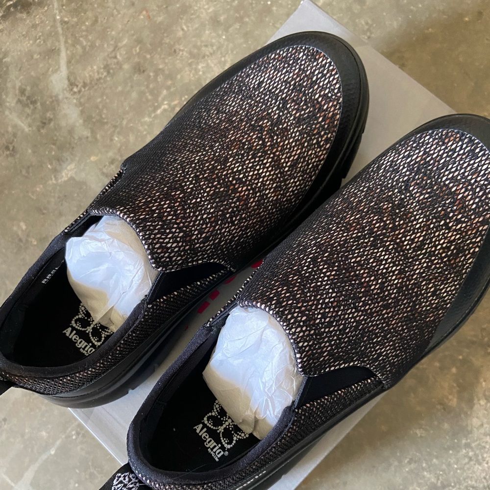 Alegria rock and roll shoes size 9